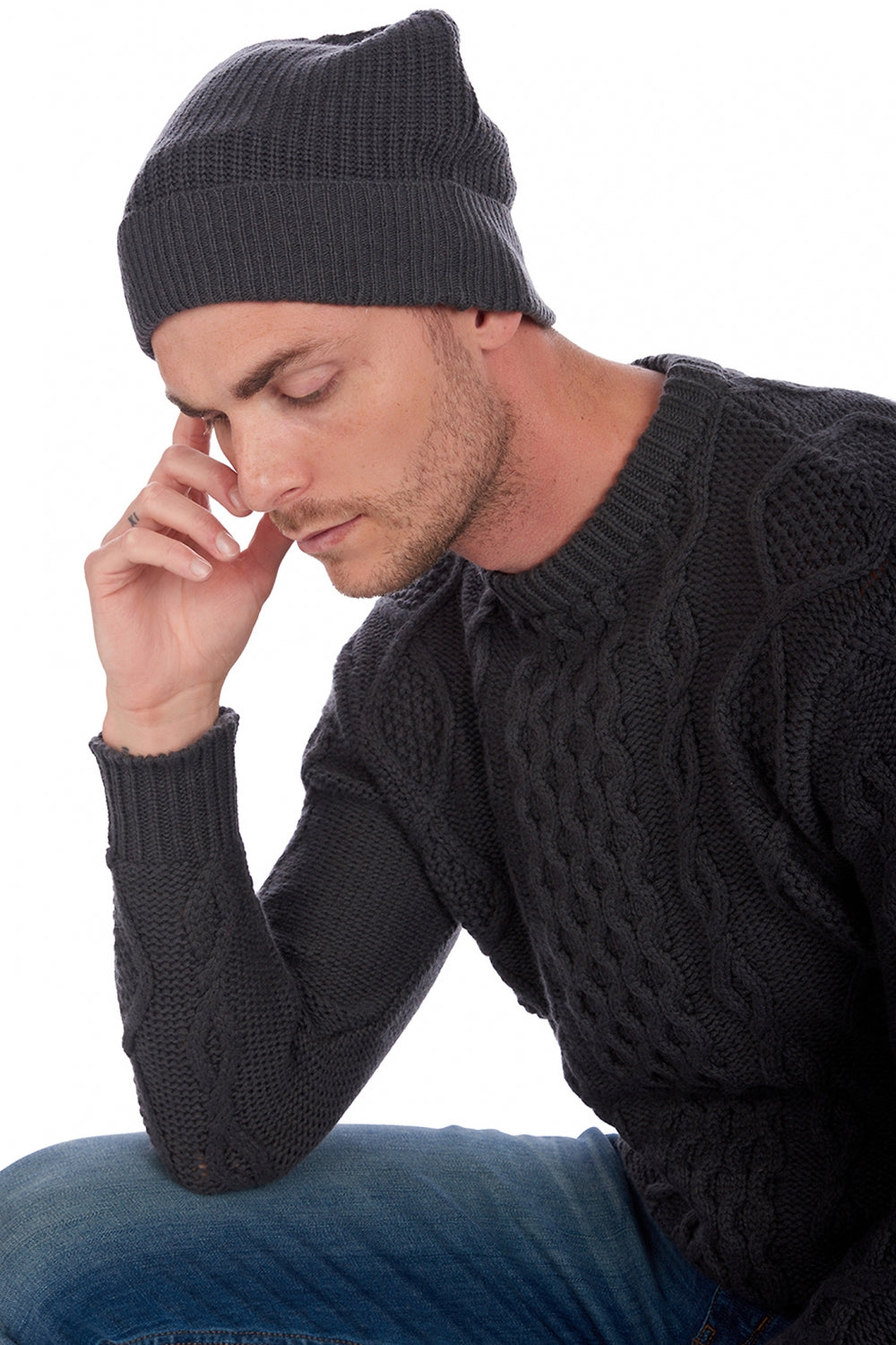 Cashmere beanie, 100% Cashmere, unisex, regular / 2 and 4 ply, standard knit, Mahogany