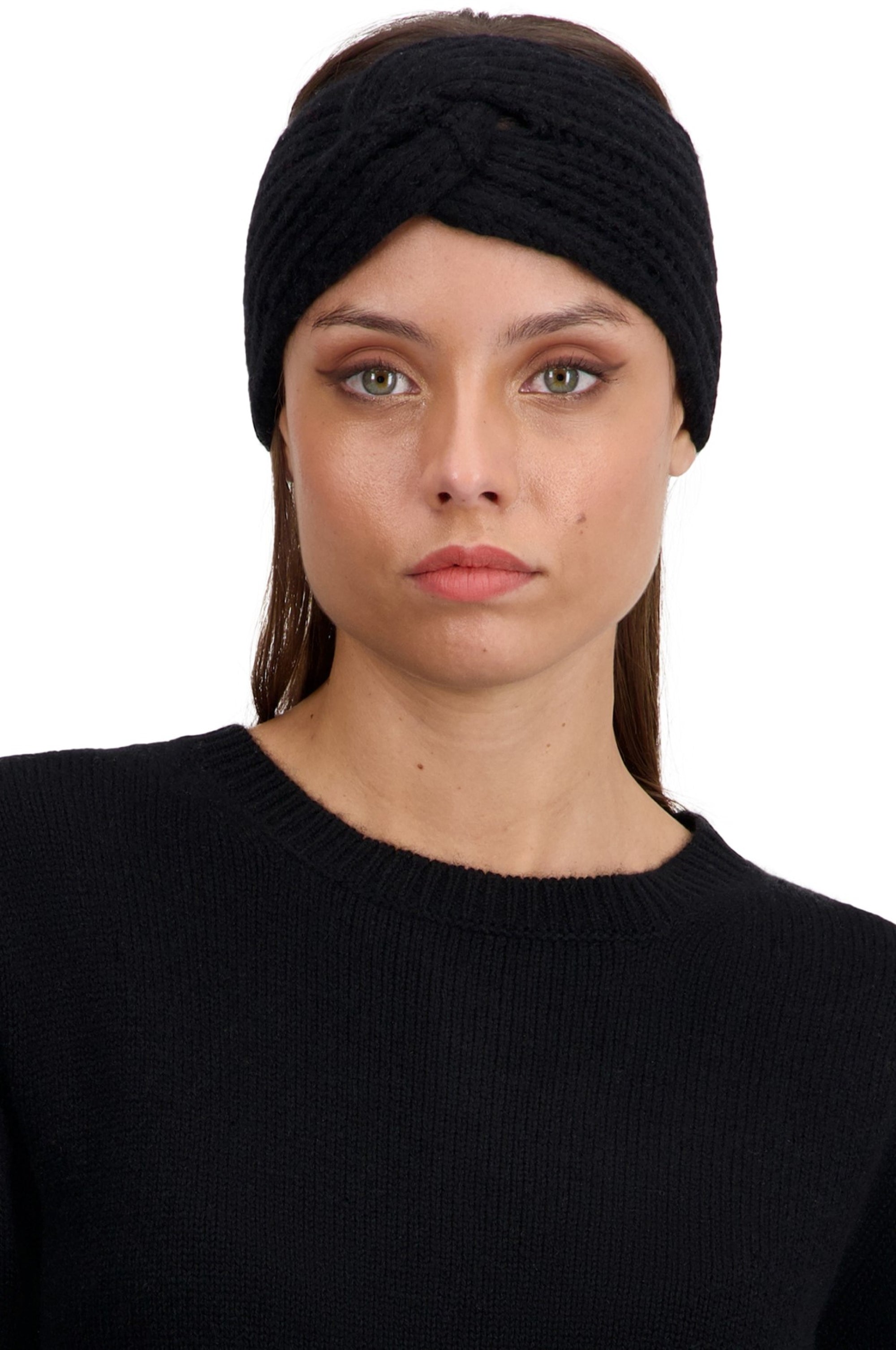 Taka women's cashmere jumper - black - Mahogany