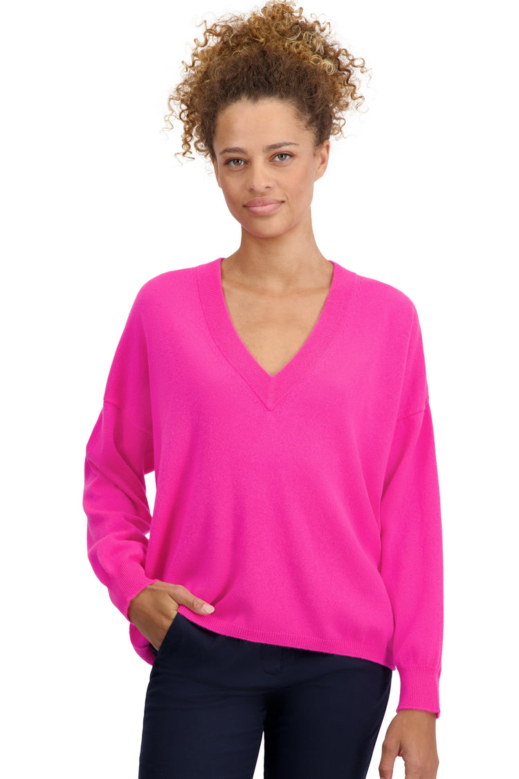 Theia in women's cashmere - dayglo - Mahogany