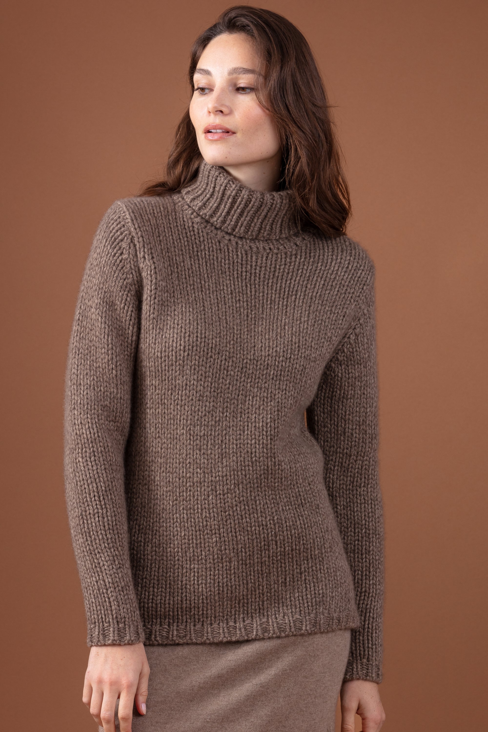 Vicenza women's cashmere jumper - natural stone / natural brown - Mahogany