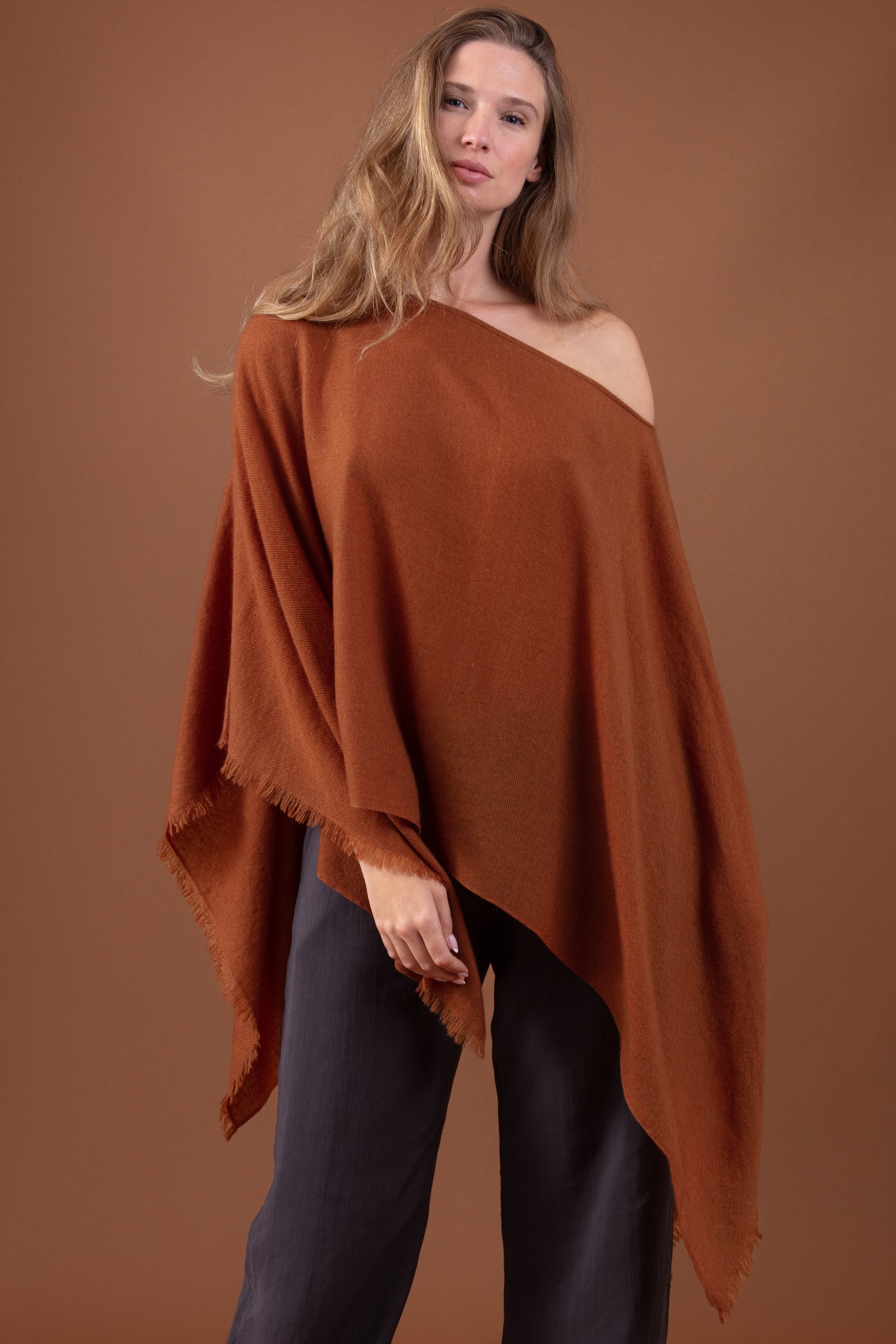 Tokyo cashmere women's jumper - butterscotch - Mahogany