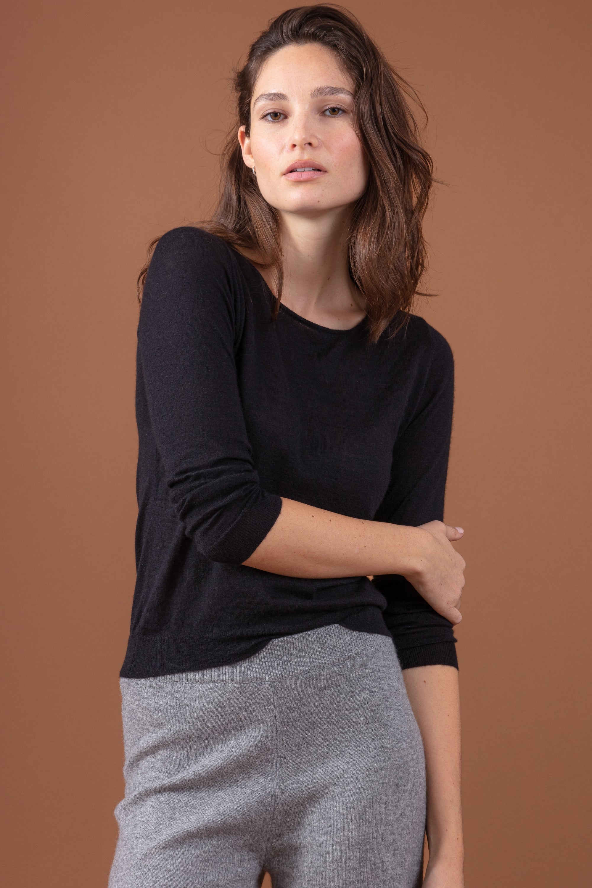 Puebla cashmere down women's jumper - black - Mahogany