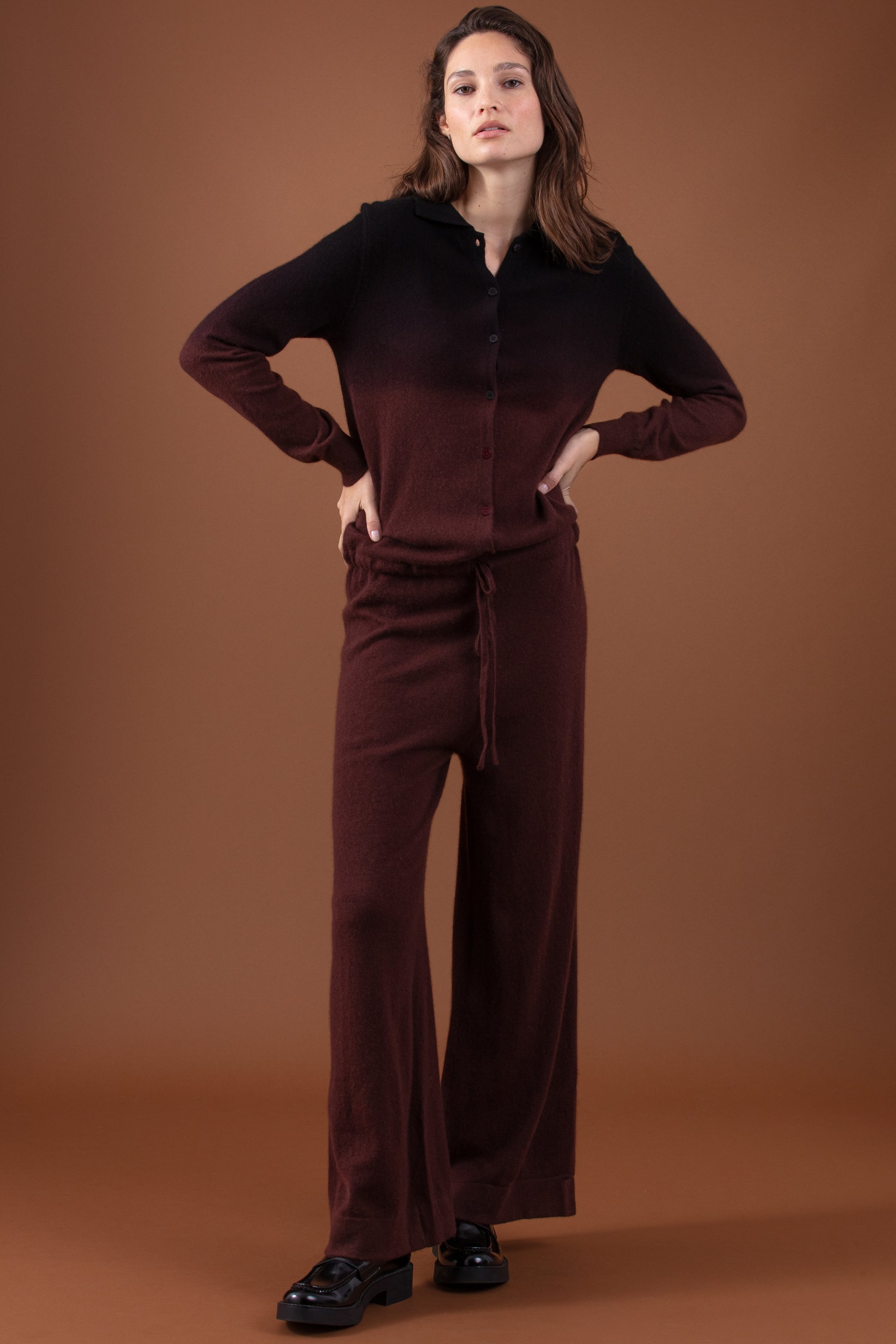 Rialto en cachemire femme - Vue 1 - cinnabar / noir - Mahogany