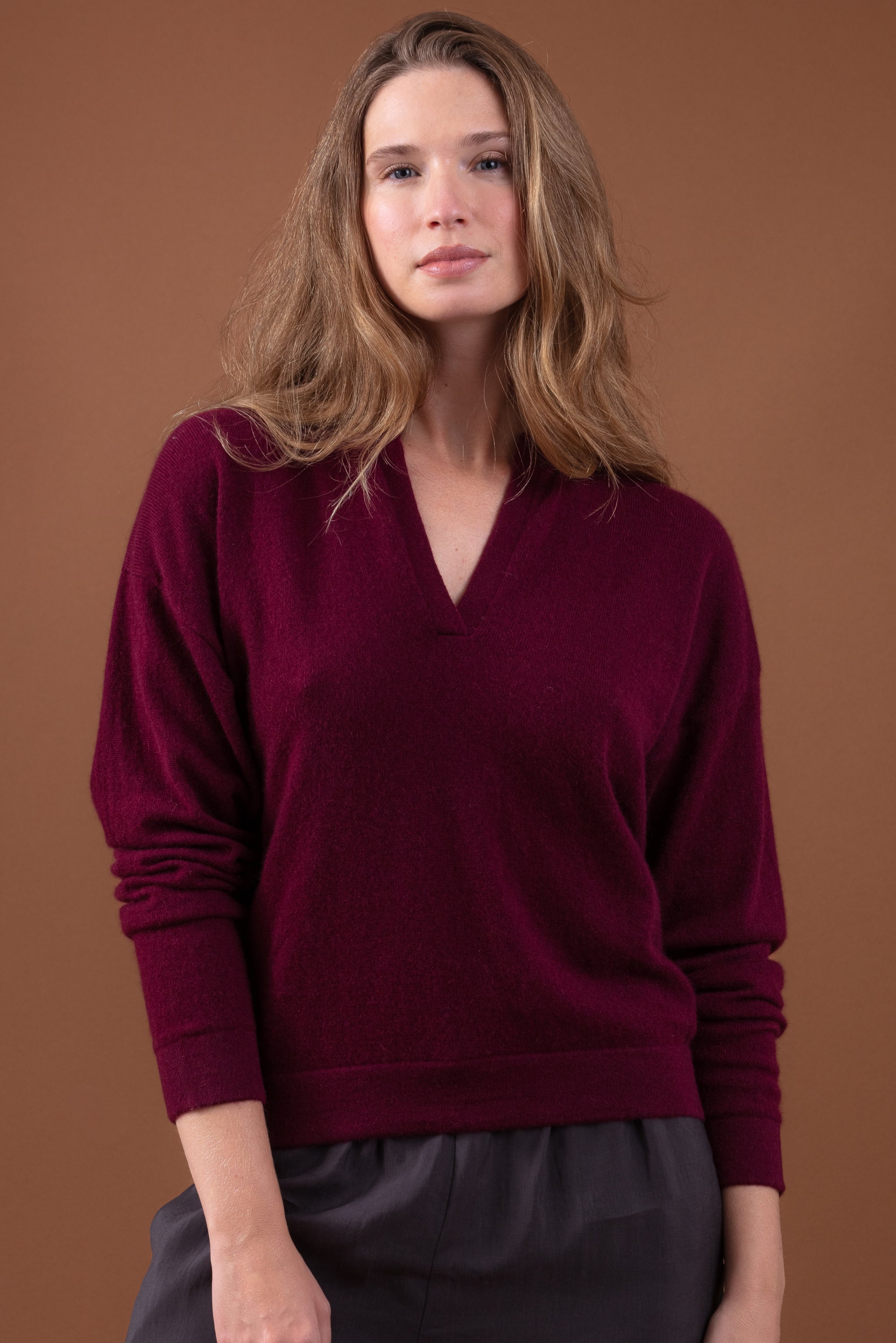 Cashmere polo neck, 100% Cashmere, women's, collarless, straight cut, long sleeves, fine, , Mahogany
