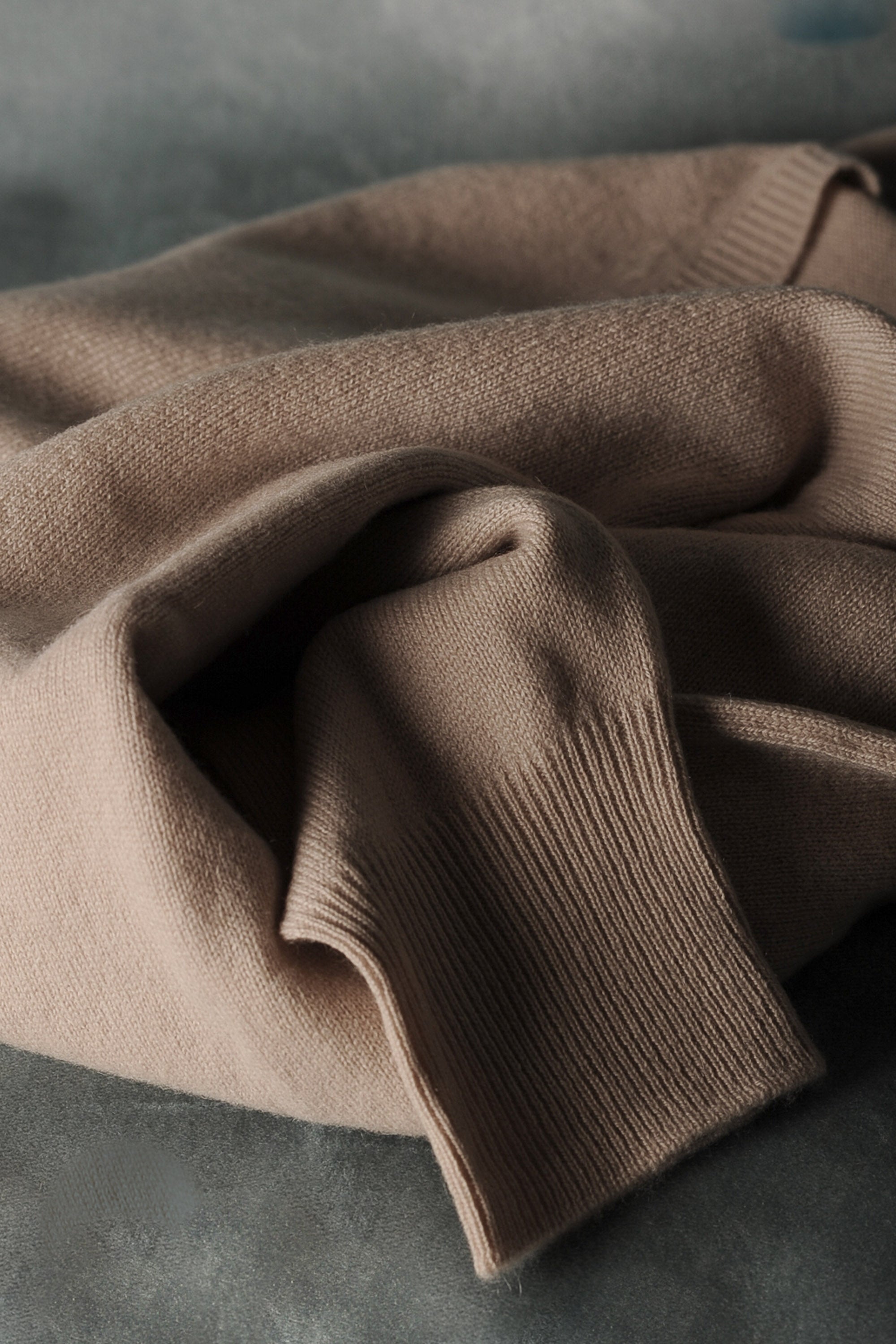 Tor men's cashmere jumper - jute - Mahogany