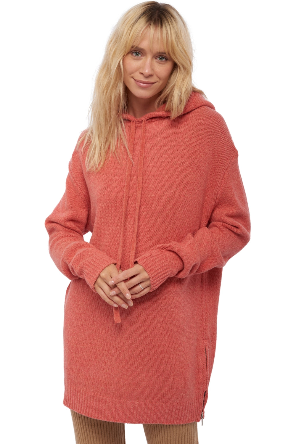 Veria in yak for women - tender peach - Mahogany