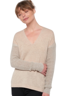 Cashmere  ladies exclusive welcome