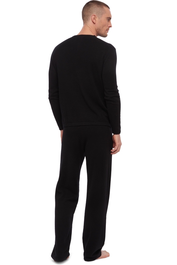 Cashmere accessories adam black 4xl