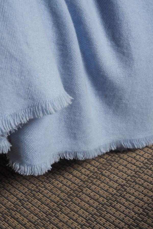 Cashmere accessories blanket toodoo plain m 180 x 220 blue sky 180 x 220 cm